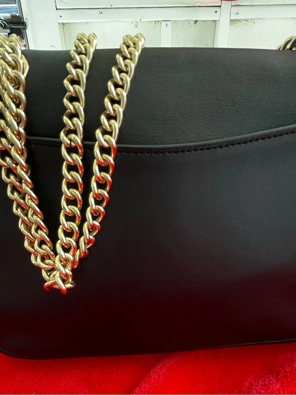 Coach Black Leather Shoulder Bag with Gold Chain Strap and Turnlock